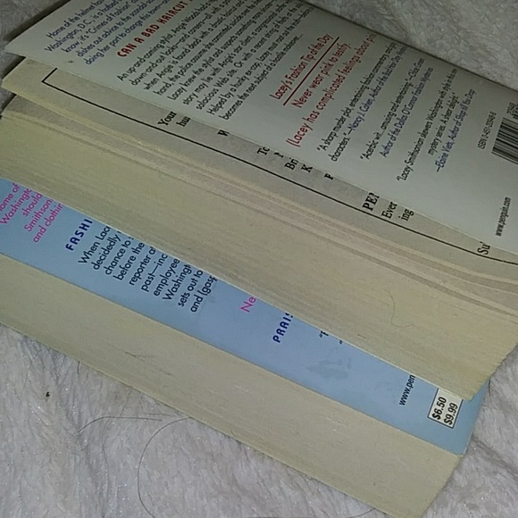 2 mystery books by Ellen Byerrum - Picture 9 of 11